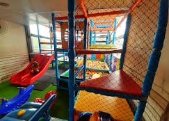 Área kids de Berlin Costelaria