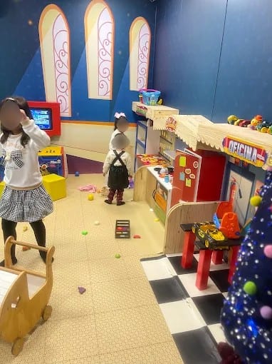Área kids de Karazan e o Castelo Mágico