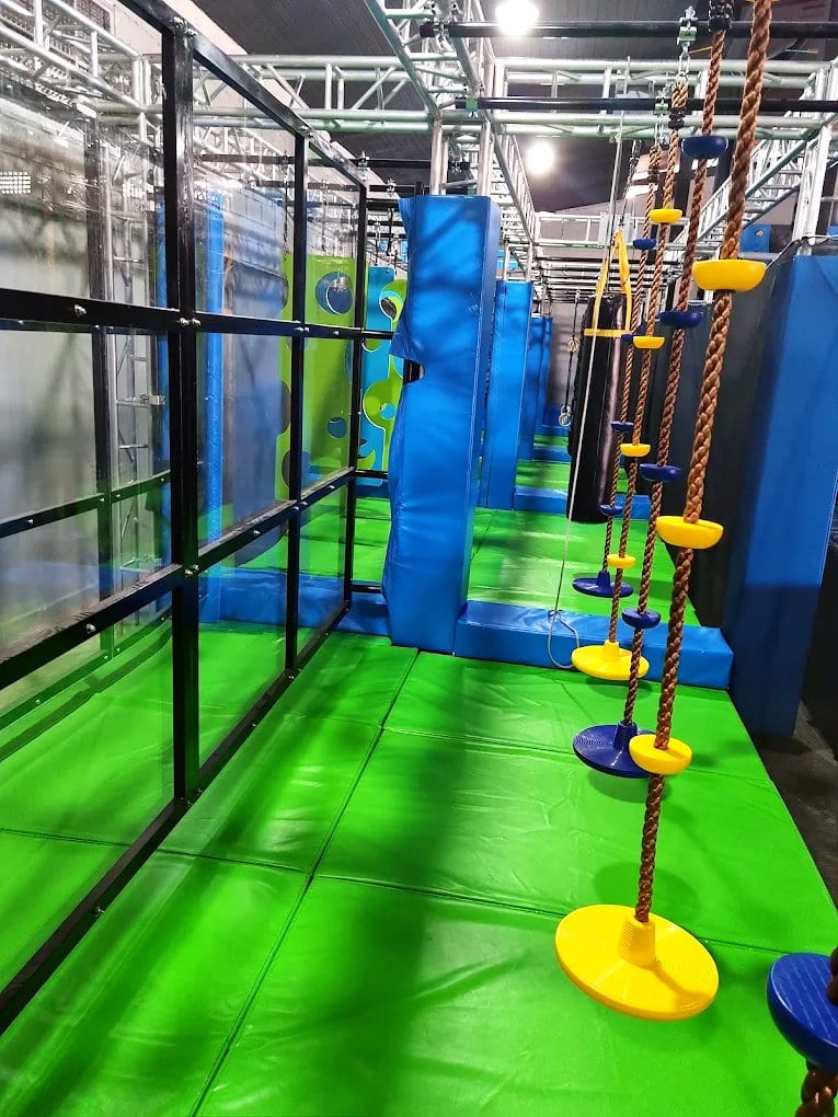 Área kids de Parque de trampolins - Space Jump