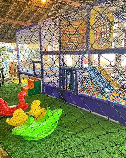 Área kids de Santo Nobre Bar e Restaurante