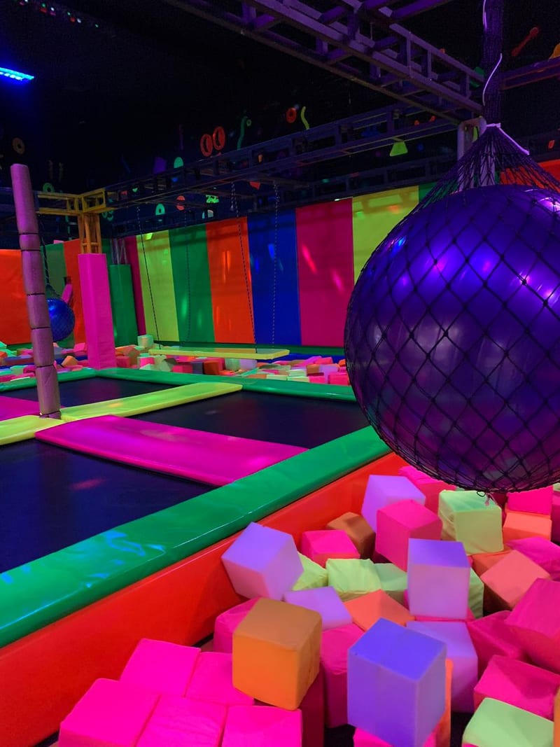 Área kids de JUMP INDOOR PARK - SHOPPING BOUGAINVILLE - GOIÂNIA