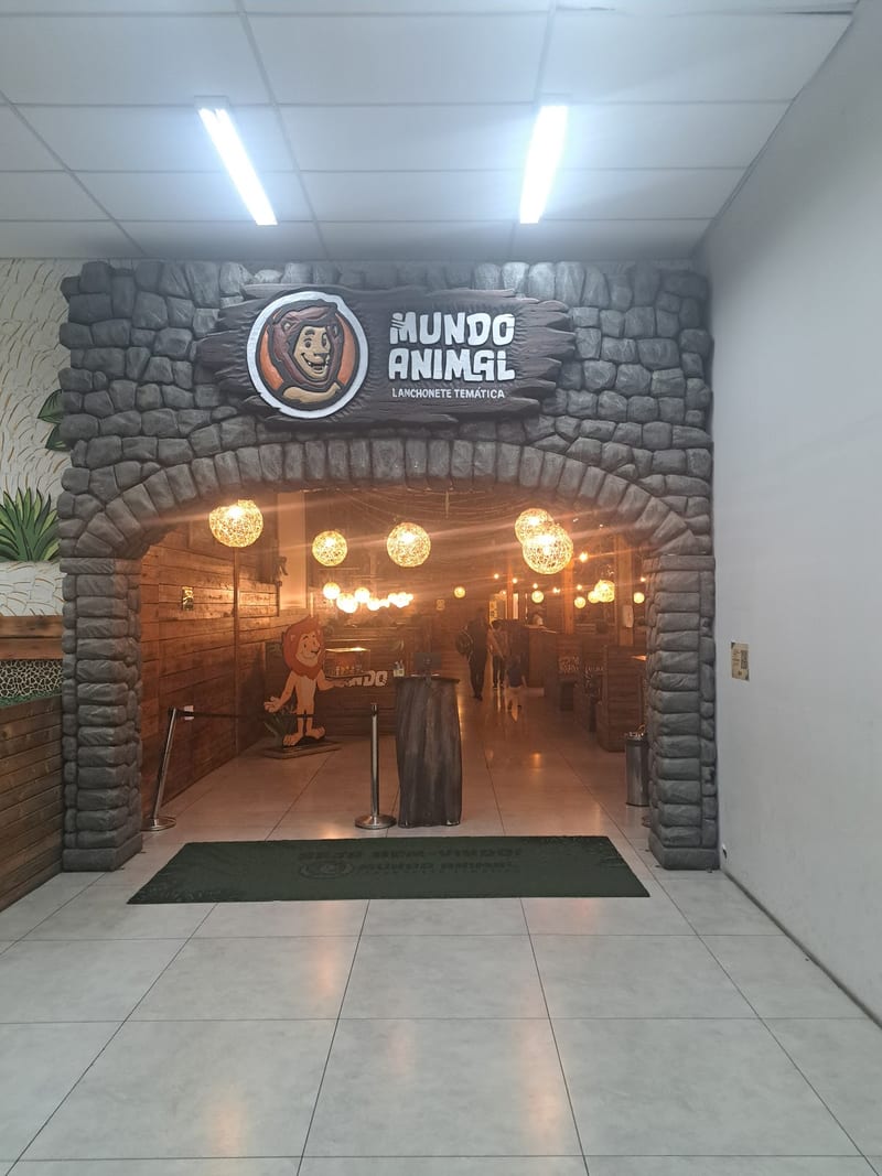 Foto 1 de Mundo Animal Lanchonete Temática Teotônio Vilela - Comidas e Bebidas