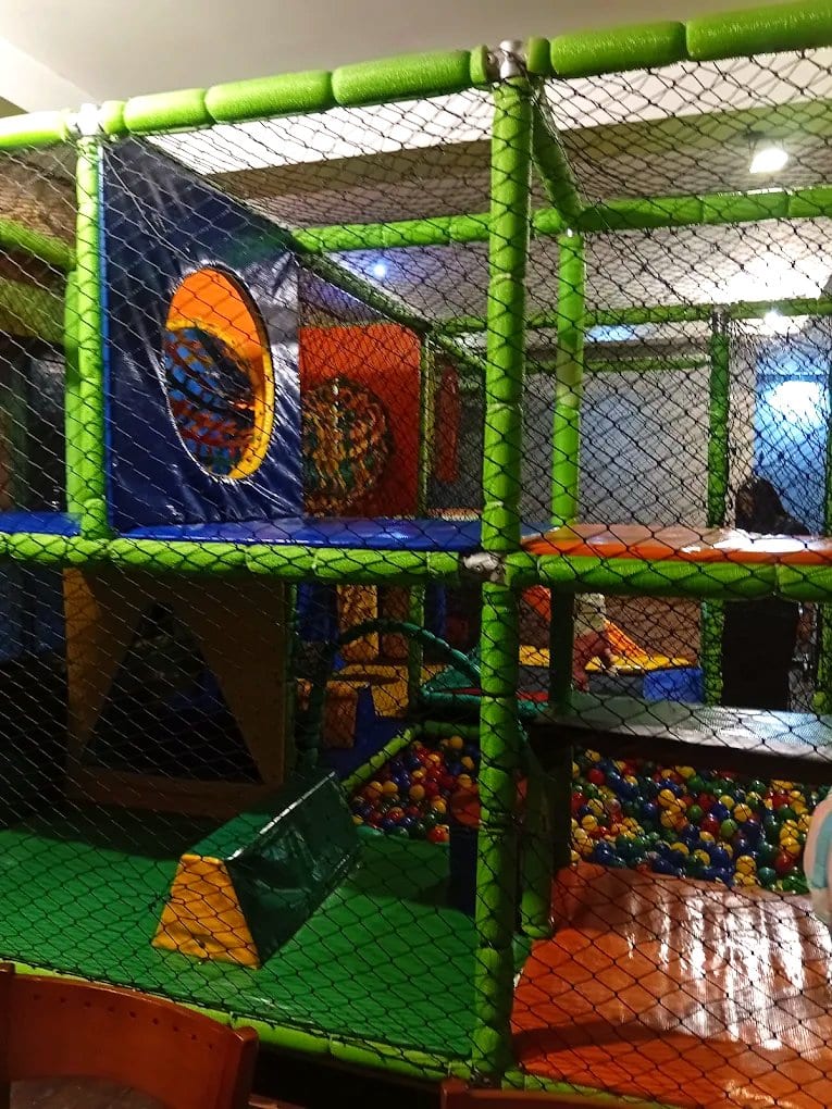 Área kids de Paradiso 747 Pizza & Parrilla