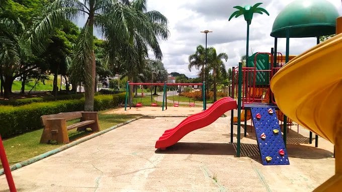 Área kids de Praça Geraldo Thomé