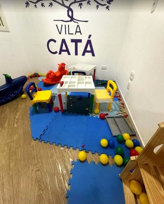 Área kids de Vila Catá
