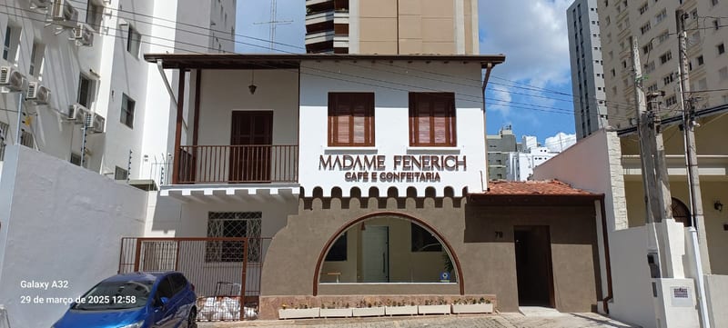 Foto 1 de MADAME FENERICH
