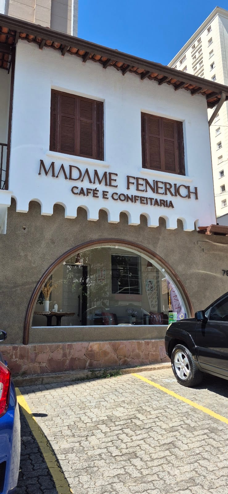 Foto 3 de MADAME FENERICH