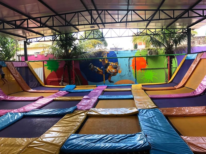 Área kids de Rafa's Food Park (Goiânia)