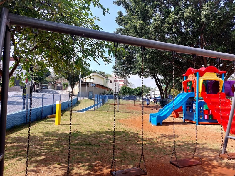 Área kids de Praça Toshio Kawakami