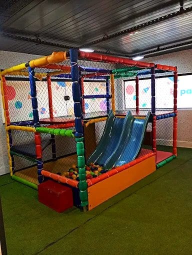 Área kids de Samuray Lanches