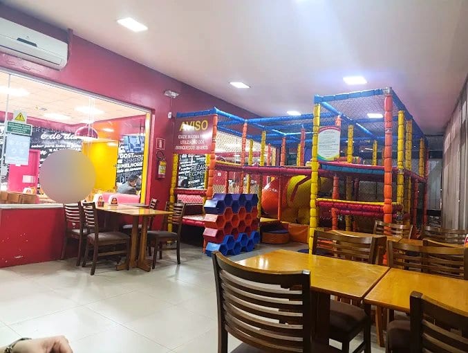 Área kids de Crazy Taste Hambúrgueria
