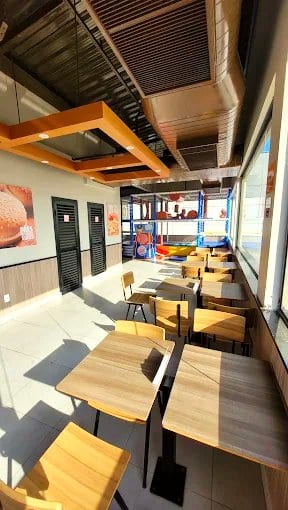 Área kids de Burger King - Estados