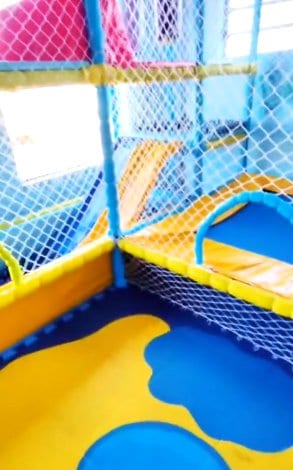 Área kids de Jhonnys açai GELATERIA