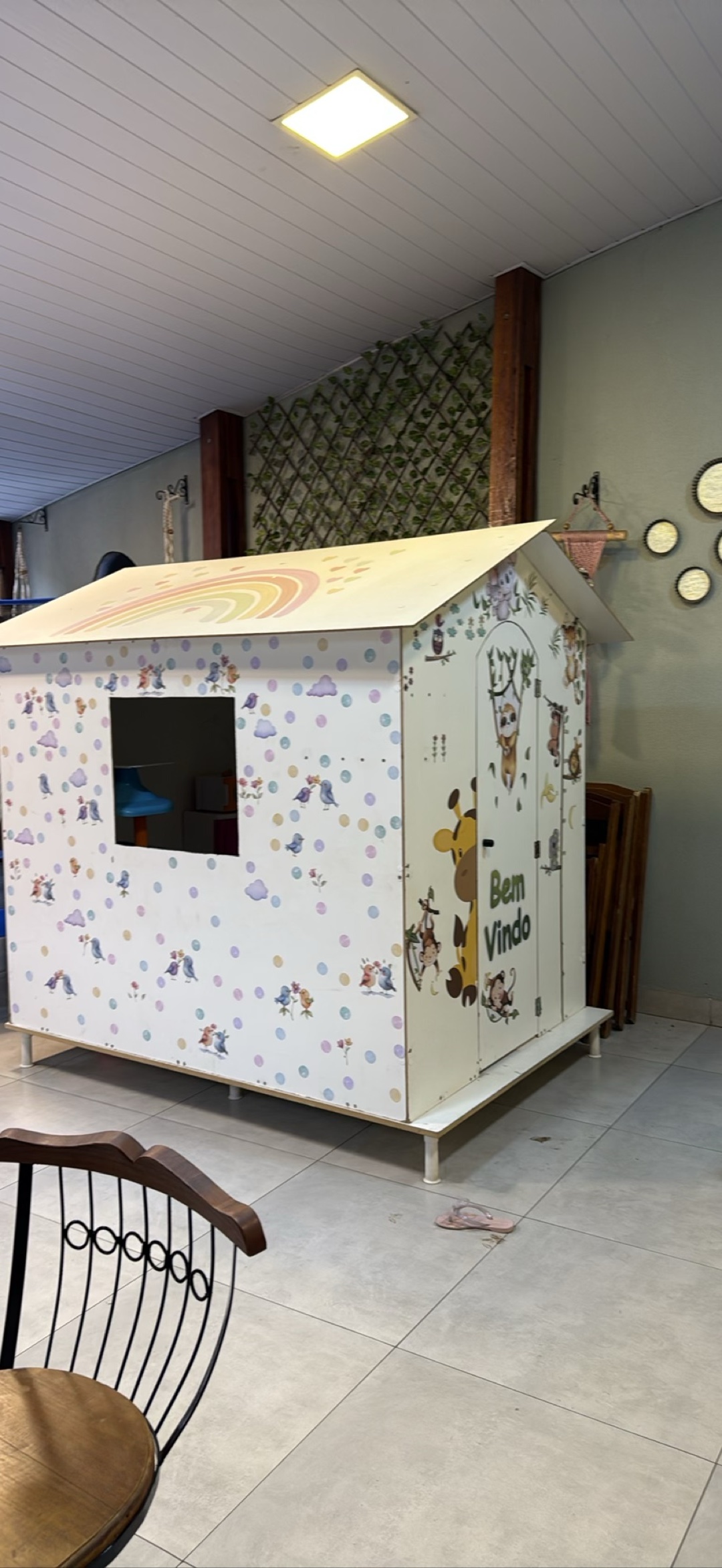 Área kids de LATTERIA DI OPHELIA enviada por uma família