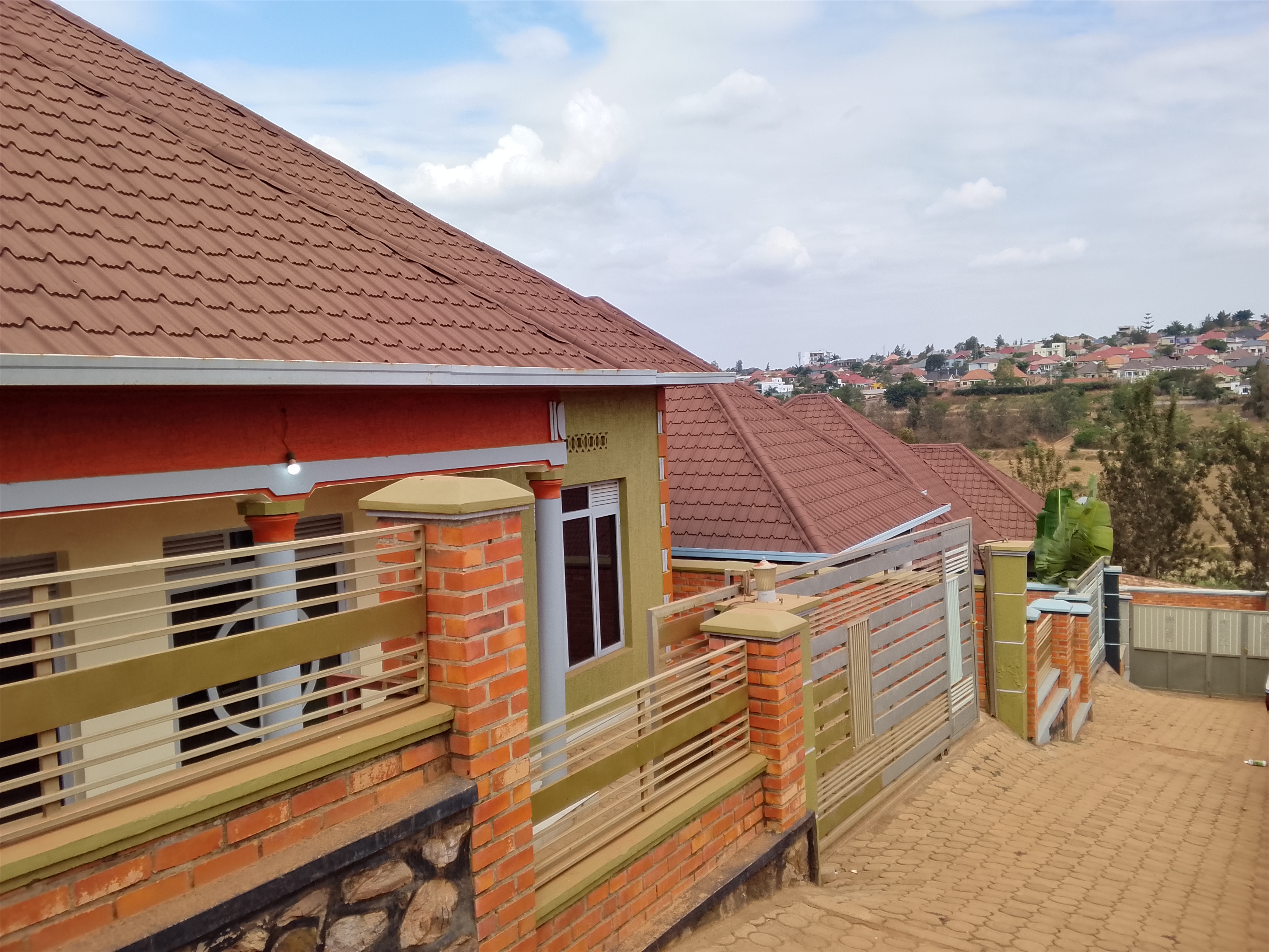 House in Kanombe, Kicukiro for Sale