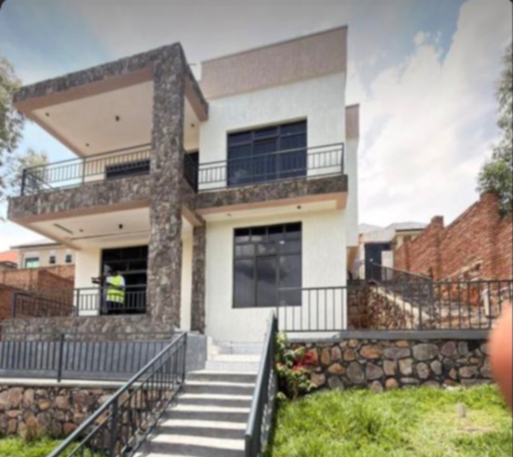 5-Bedroom House in Kanombe, Kicukiro for Sale
