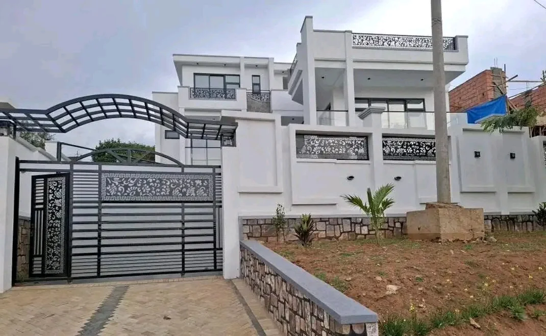 5-Bedroom House in Kimironko, Gasabo for Sale