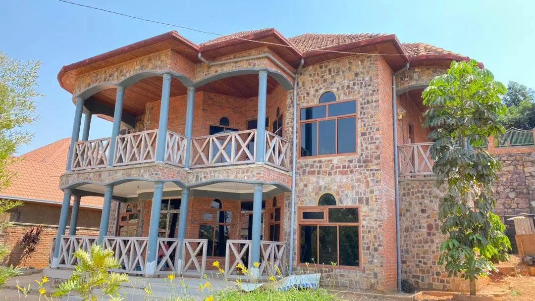 6-Bedroom House in Niboye, Kicukiro for Sale