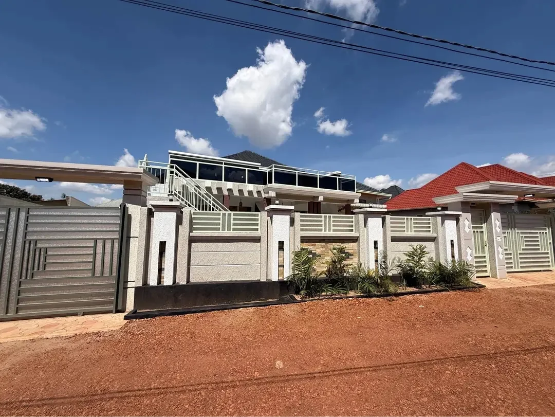 5-Bedroom House in Kanombe, Kicukiro for Sale