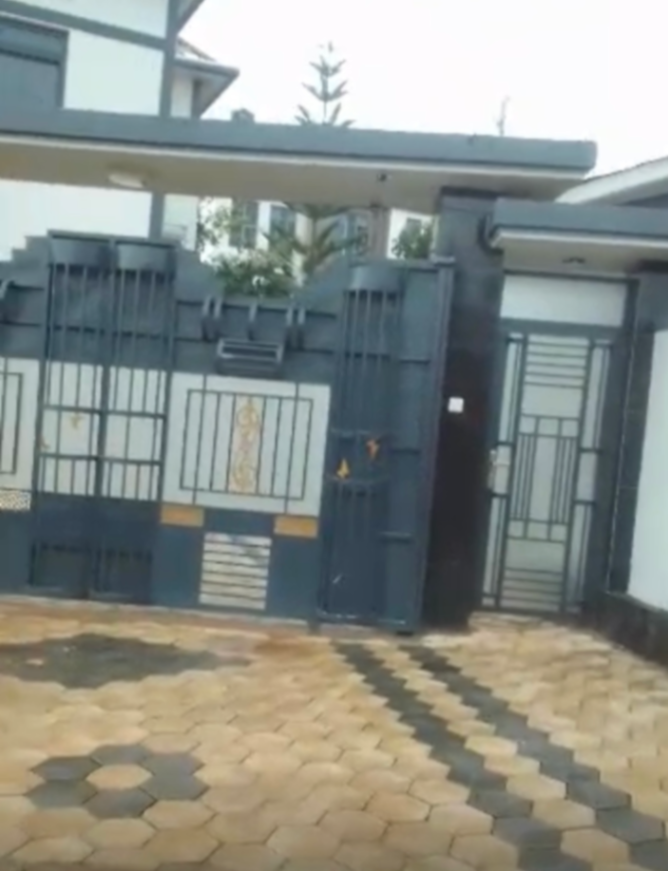 9-Bedroom House in Kagarama, Kicukiro for Sale