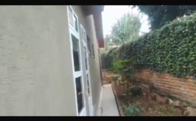 6-Bedroom House in Kagarama, Kicukiro for Sale