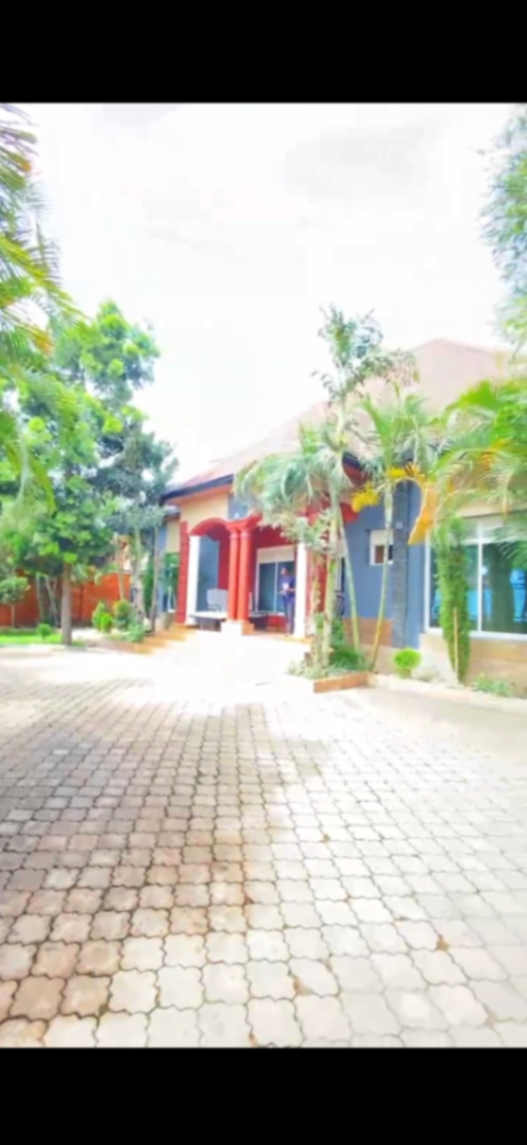 6-Bedroom House in Niboye, Kicukiro for Sale