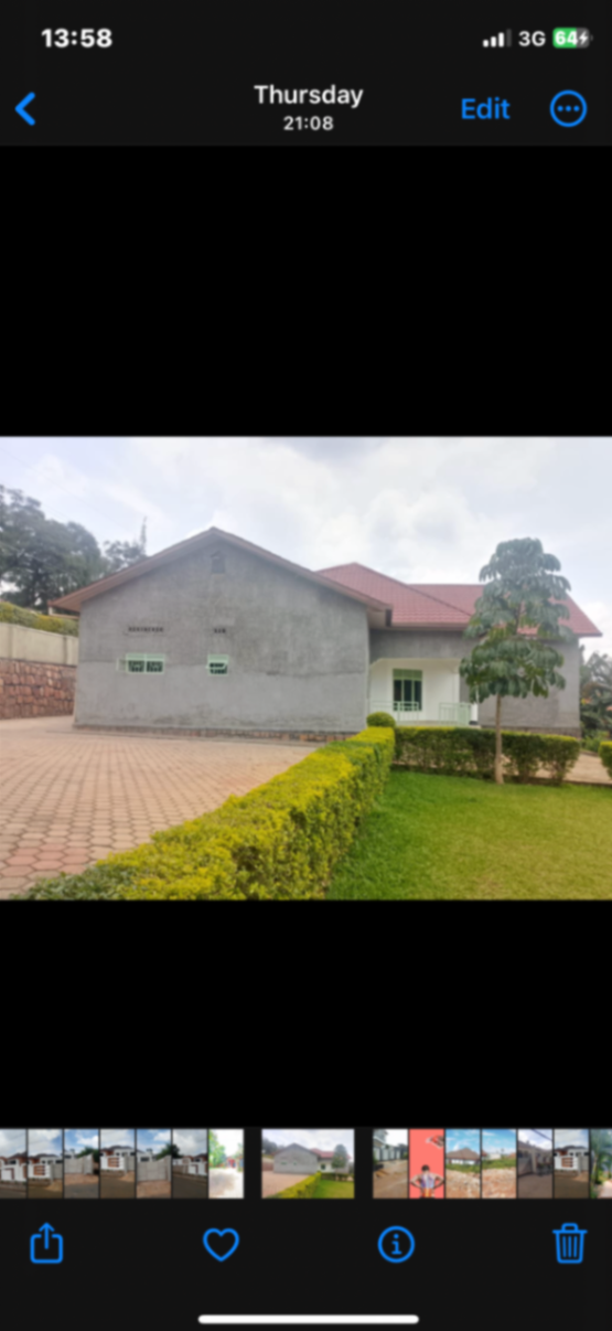 7-Bedroom House in Kagarama, Kicukiro for Sale