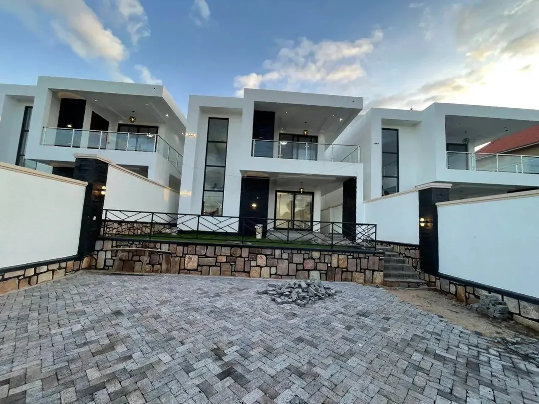4-Bedroom House in Kagarama, Kicukiro for Sale