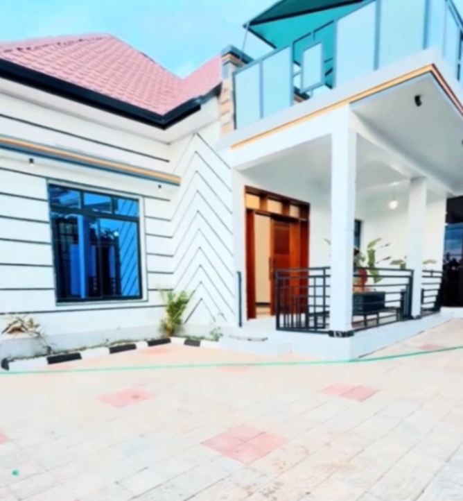 5-Bedroom House in Kanombe, Kicukiro for Sale