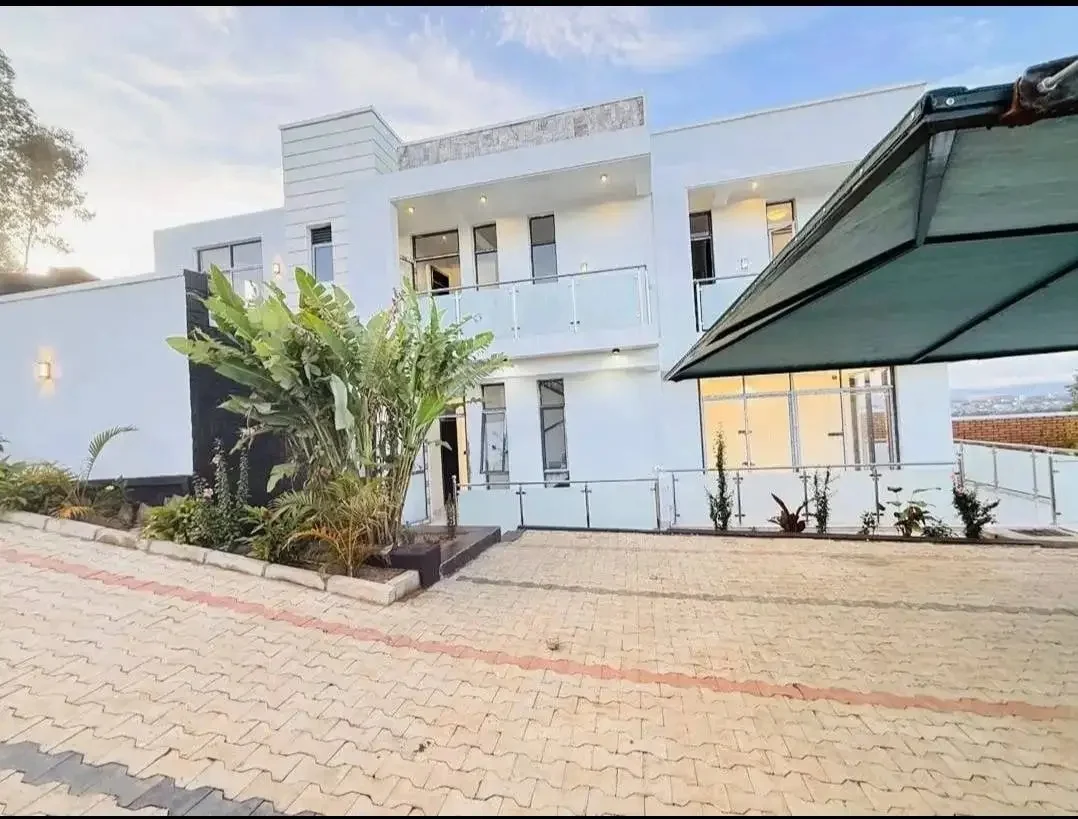 4-Bedroom House in Kagarama, Kicukiro for Sale