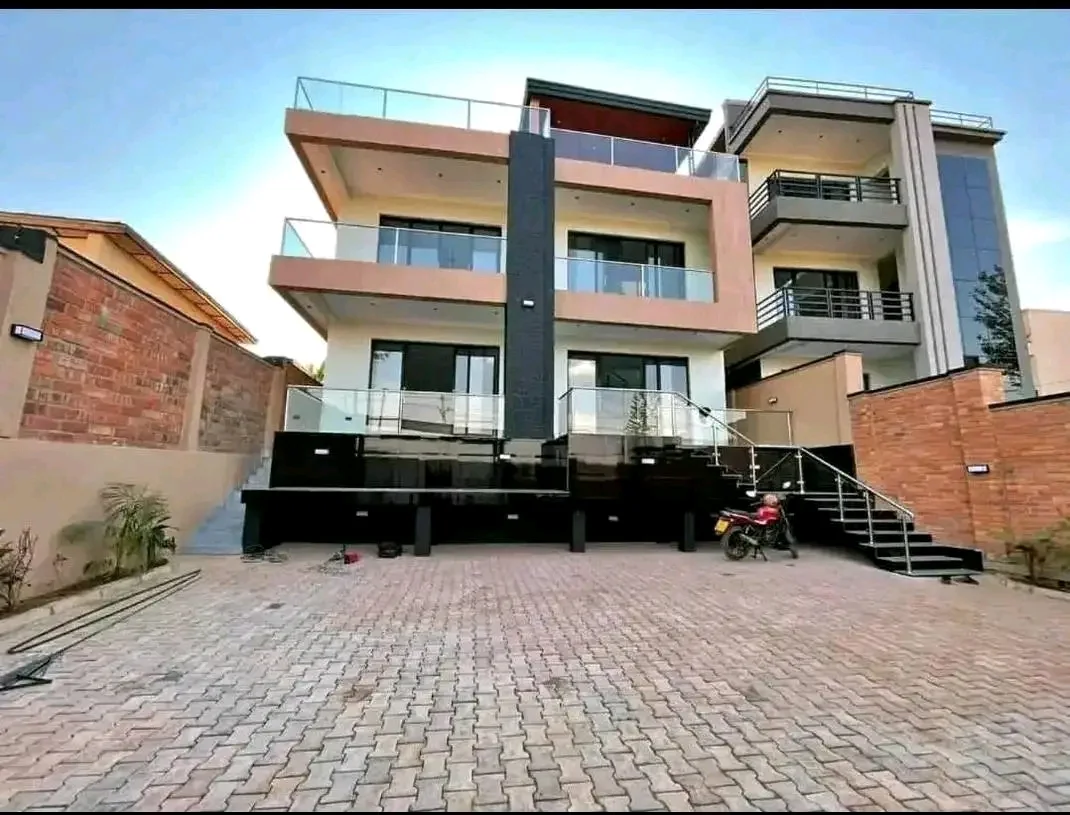 8-Bedroom House in Kimironko, Gasabo for Sale