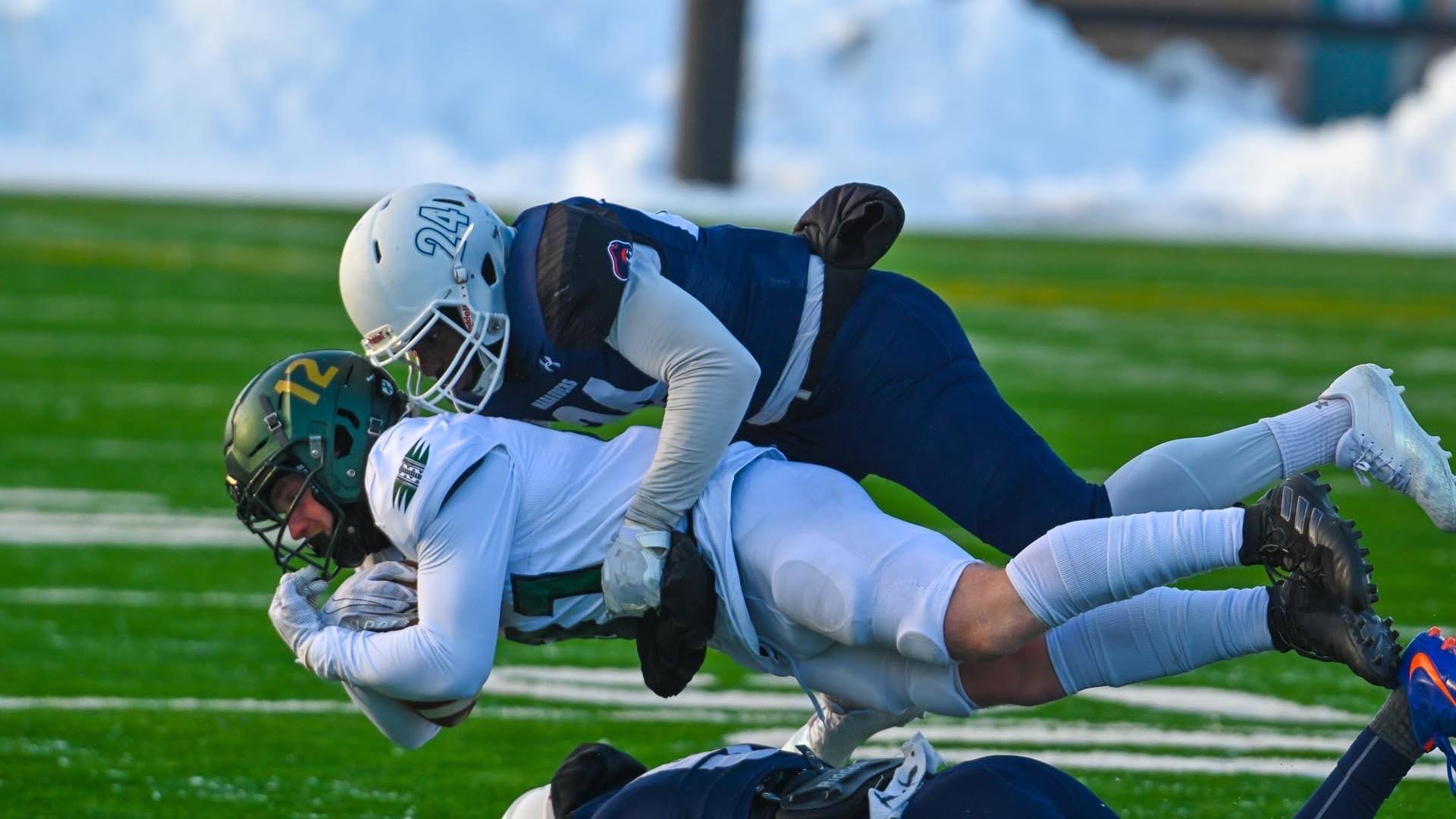 Marquell Marquell Tertiary Action Photo