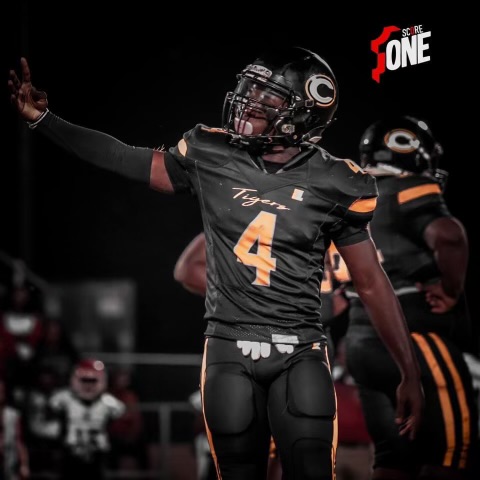 Devin Devin Secondary Action Photo