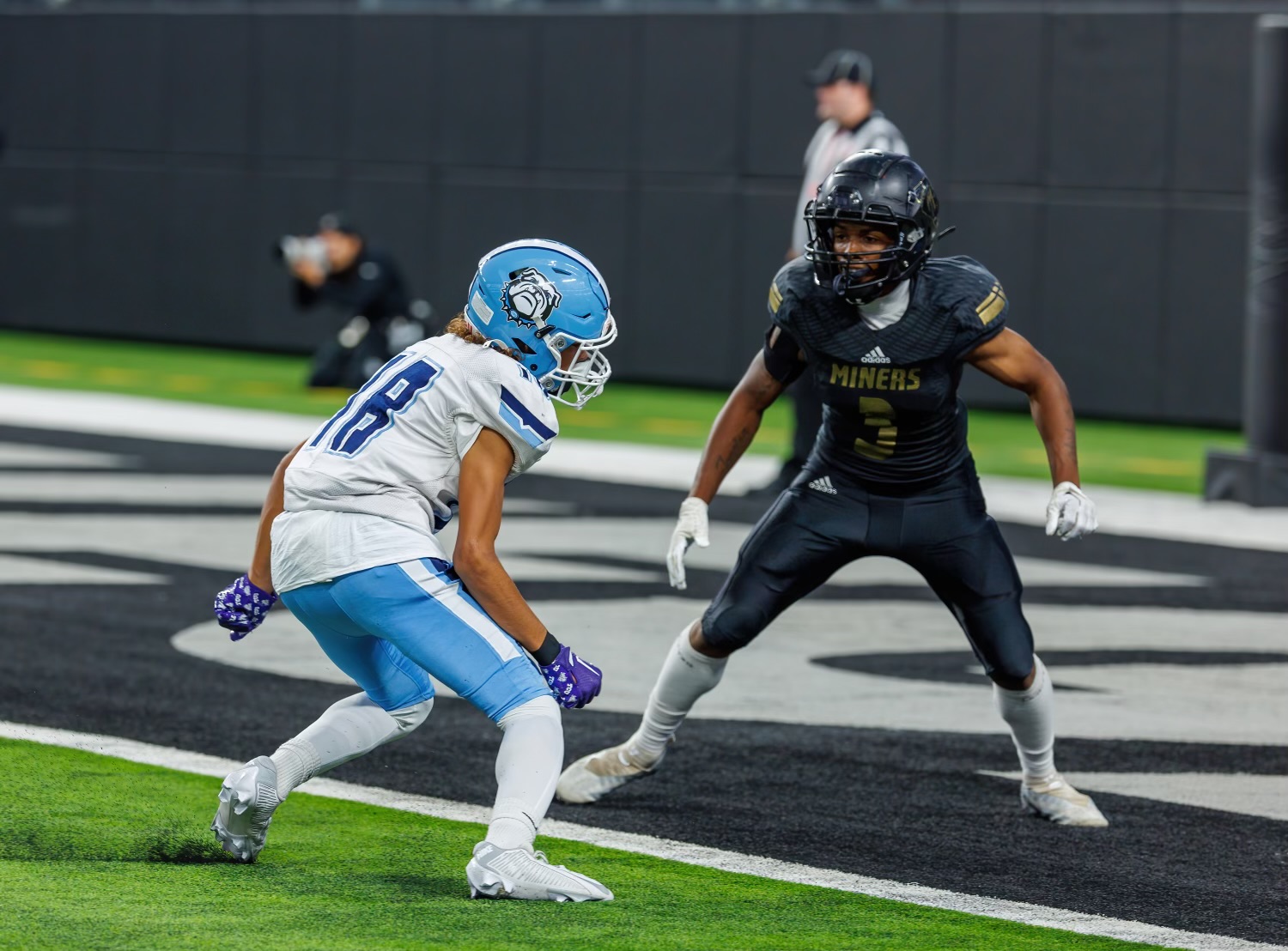 Jayden Jayden Primary Action Photo