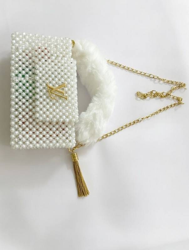 Elegant White Pearl Beaded Handbag with Soft Faux Fur Handle & Gold Tassel - image 2