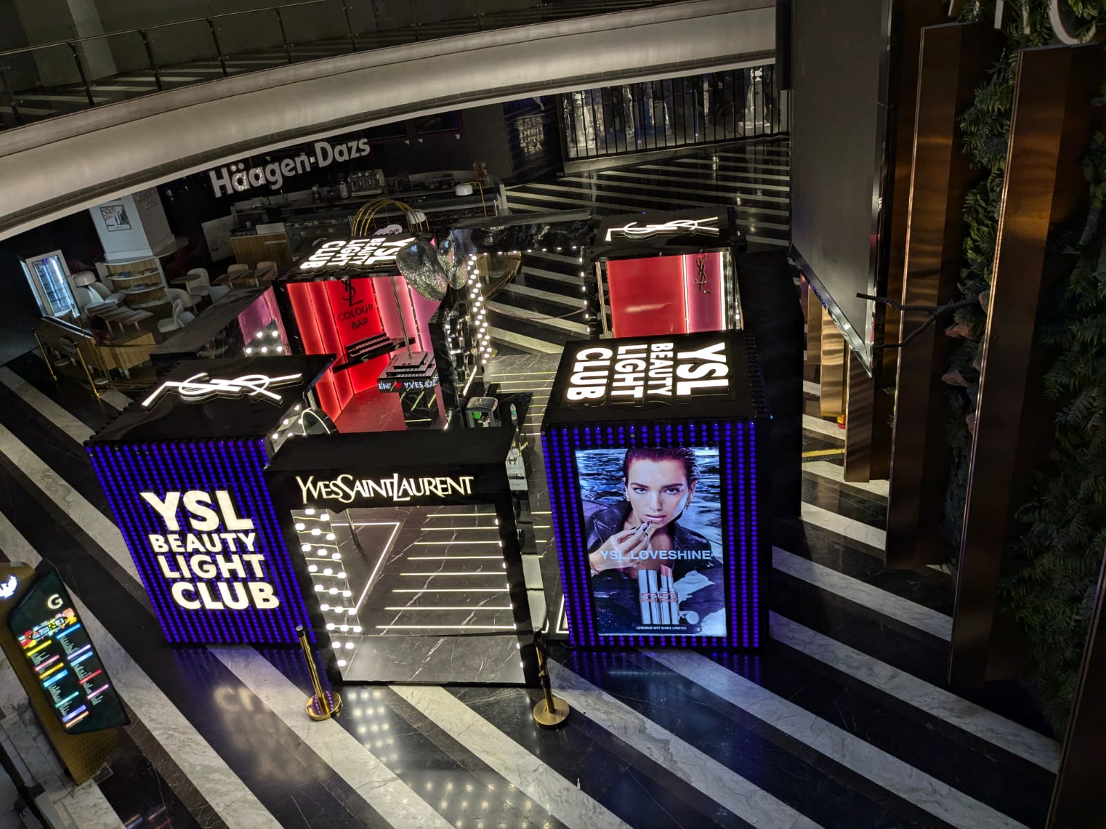YSL - Beauty Light Club