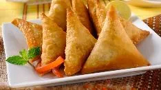 سمبوسك بحشوة البيتزا