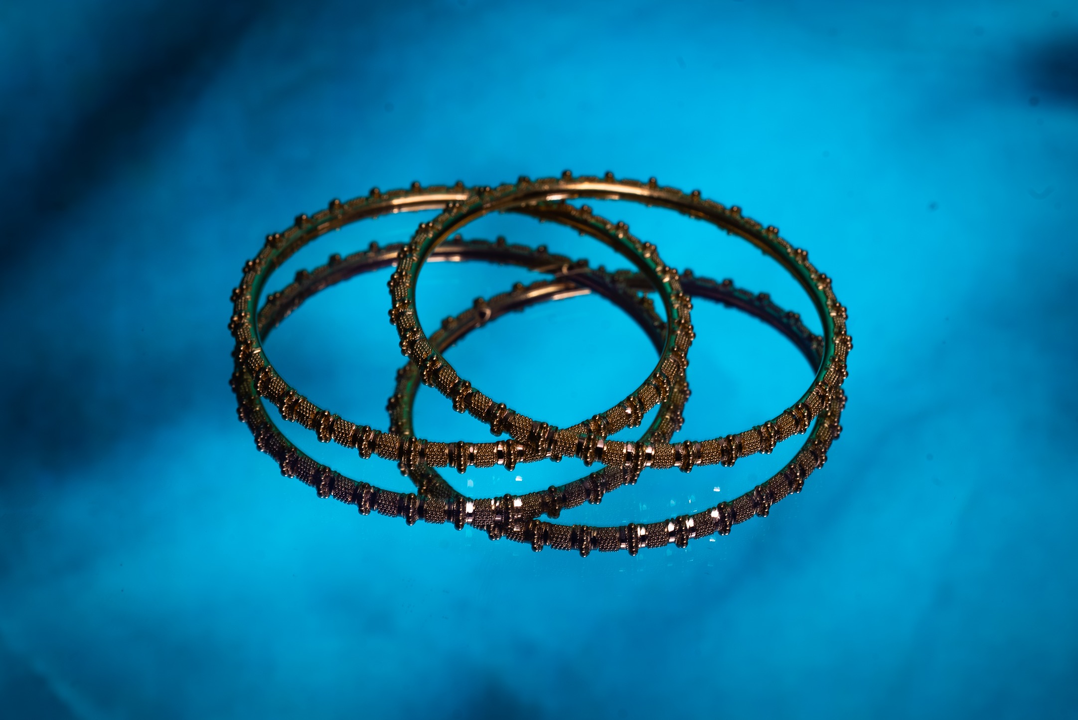 Gold Bangle 10_Gold