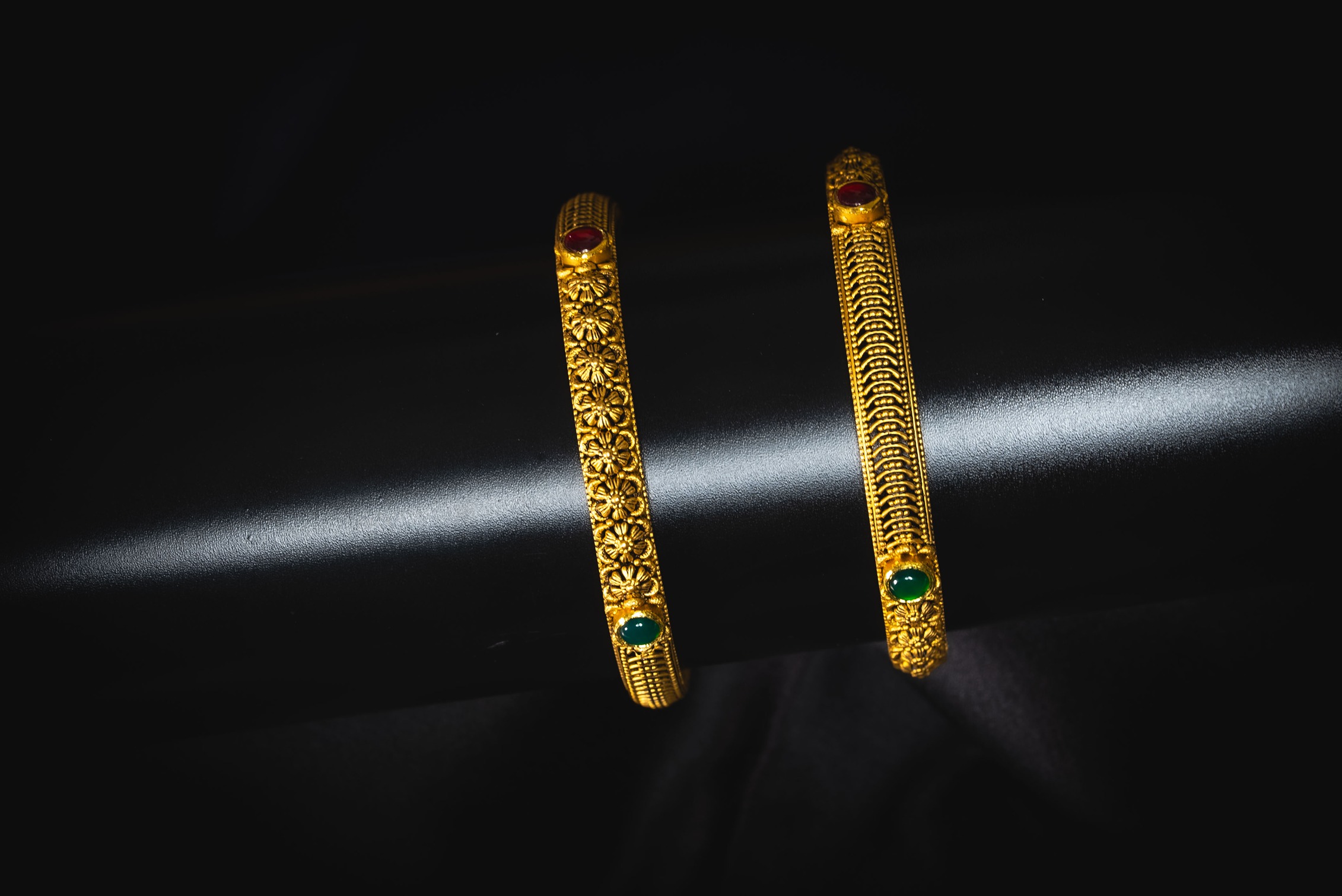 Gold Bangle 11_Gold