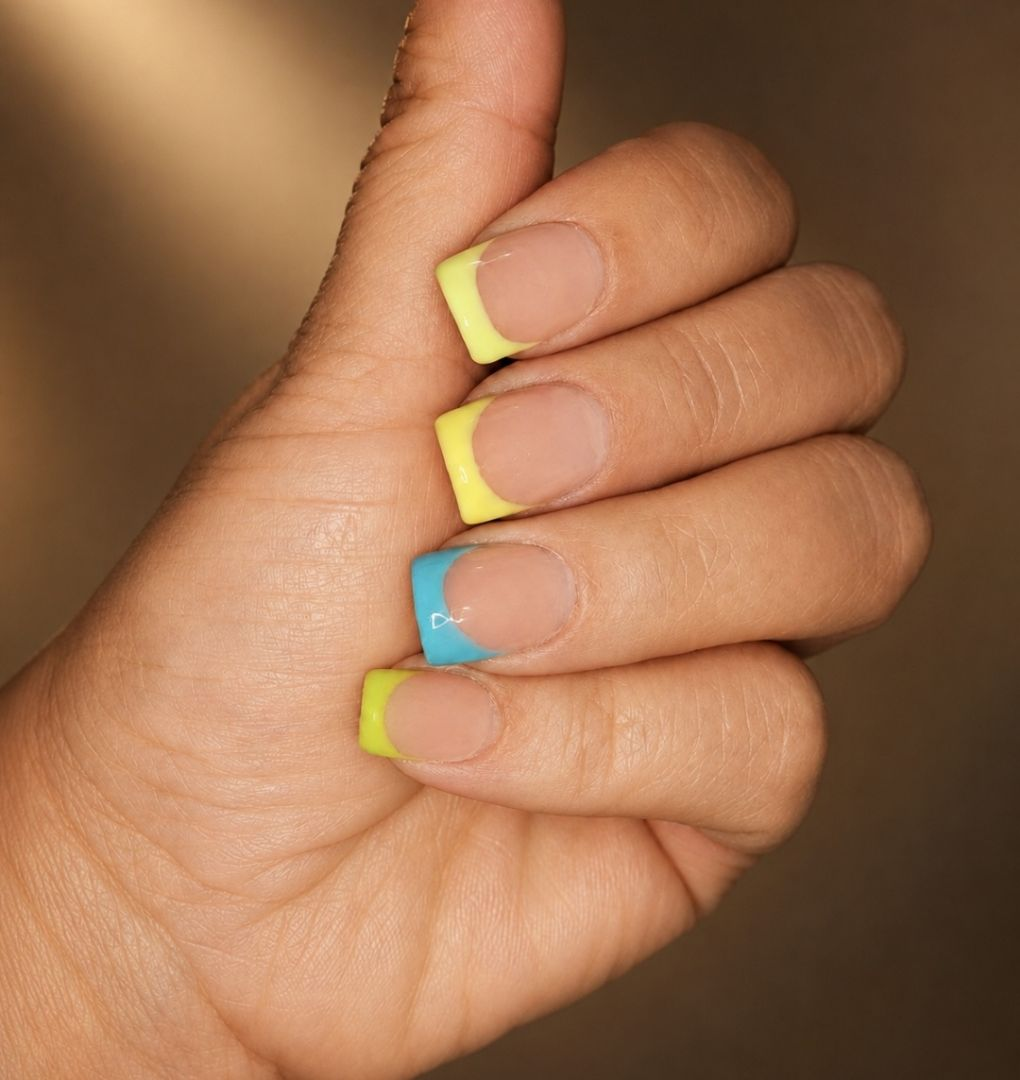 ¡Hola! Soy Rosi Nails.

Ofrezco servicios de uñas a domicilio en Le Locle, La Chaux-de-Fonds, Neuchâtel y sus alrededores.

Realizo manicura, pedicura, esmaltado semipermanente y soft gel, todo en la comodidad de tu hogar.

Me desplazo con todo el material necesario para ofrecerte un servicio profesional, personalizado y de calidad.

¡Reserva tu cita hoy mismo! Te espero. – photo 4