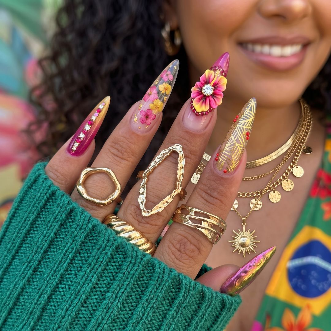 Unhas de divas com arte única em cada detalhe! O toque tropical do Brasil no seu estilo. Gostou desse visual? ✨💅

#UnhasDecoradas #NailArtBrasil #UnhasDeLuxo #InstaNails #UnhasMaravilhosas – photo 1