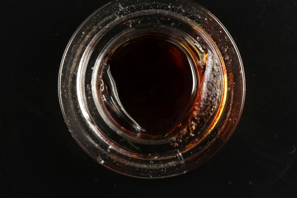 Cannabis oil with Delta-8-THC molecular scheme