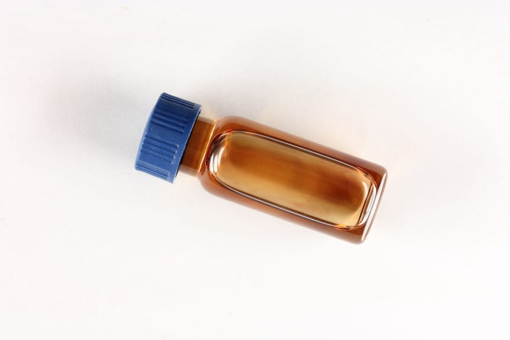 Cannabis oil with Delta-8-THC molecular scheme