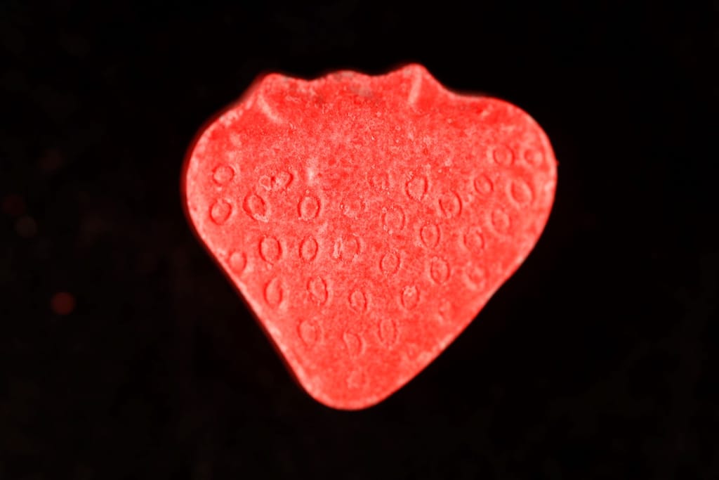 Strawberry molecular scheme