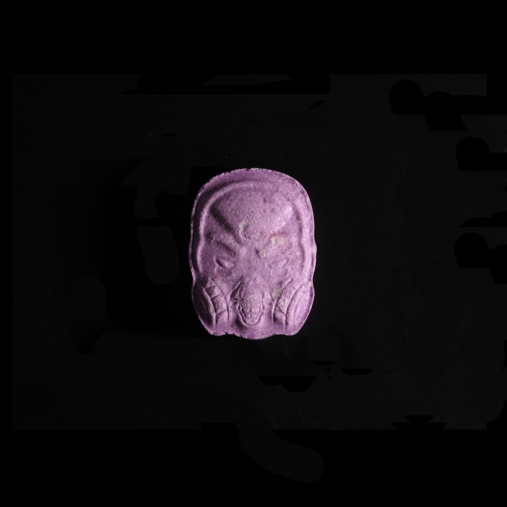 Gas Mask / Skull molecular scheme