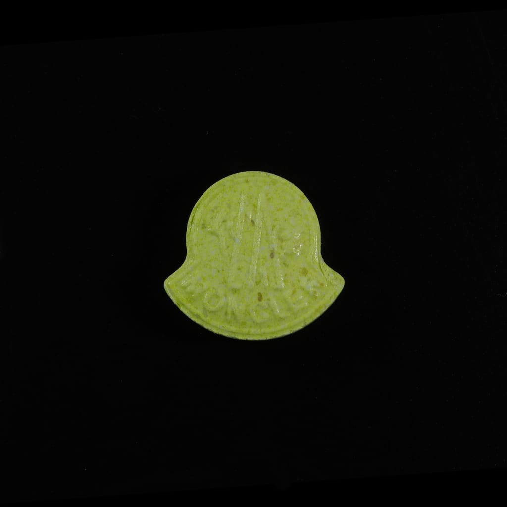 Moncler molecular scheme