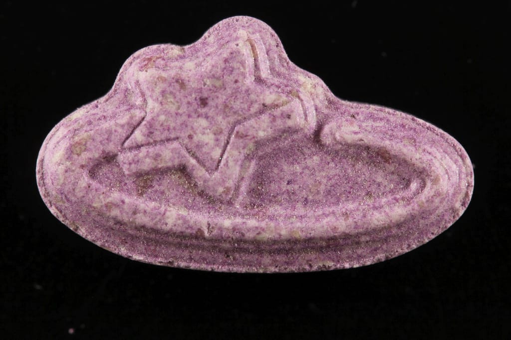 Pop Smoke molecular scheme