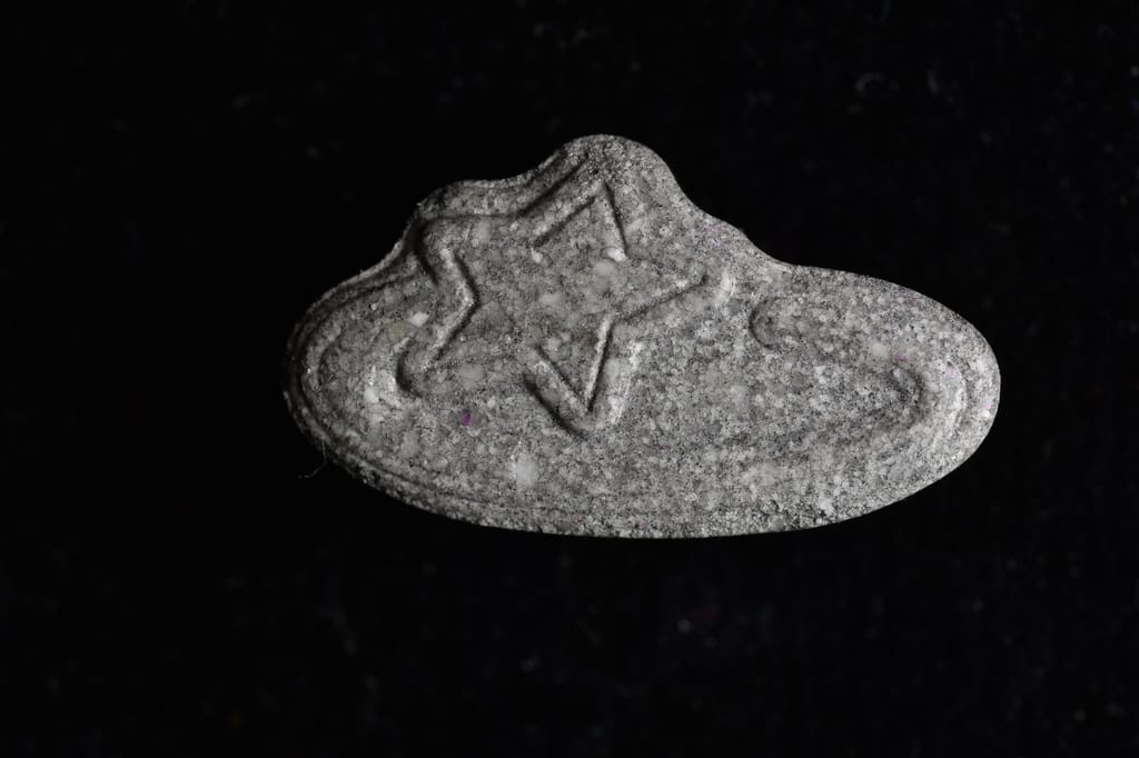 Pop Smoke molecular scheme