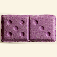 Domino molecular scheme