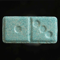 Domino molecular scheme